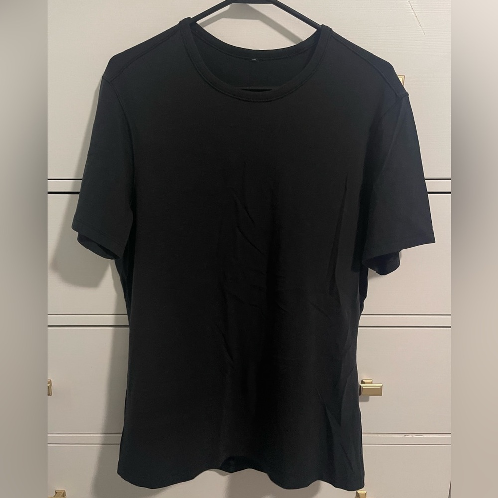 LOT OF 4 Lululemon 5 Year Basic T Shirts - Size Medium